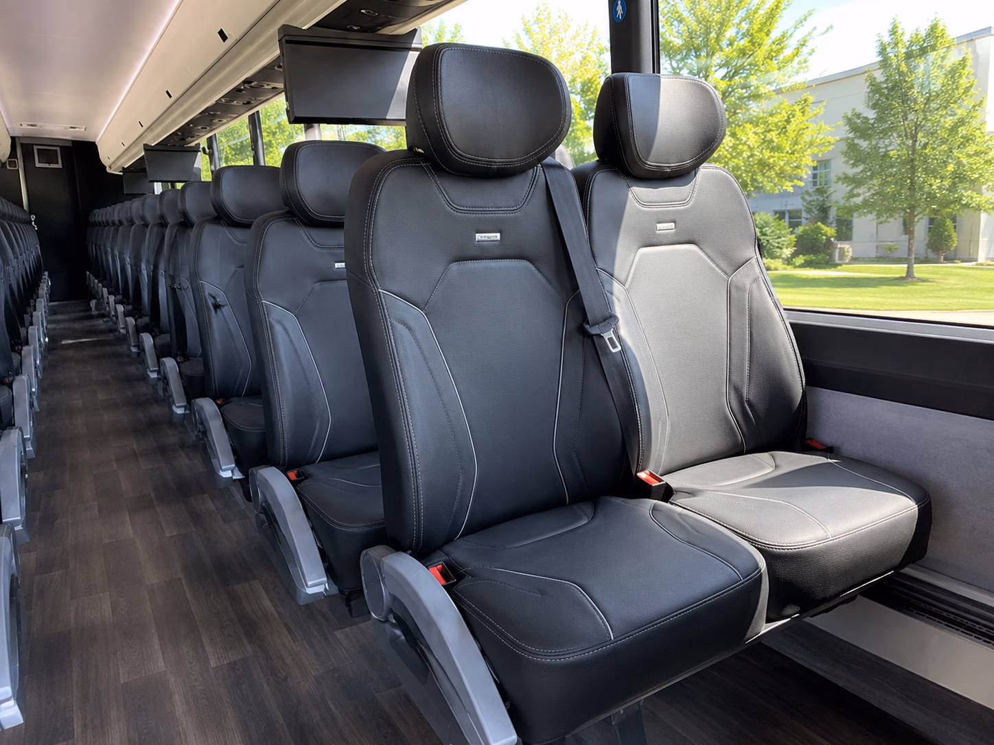 a great river road wine tour starts with the right bus