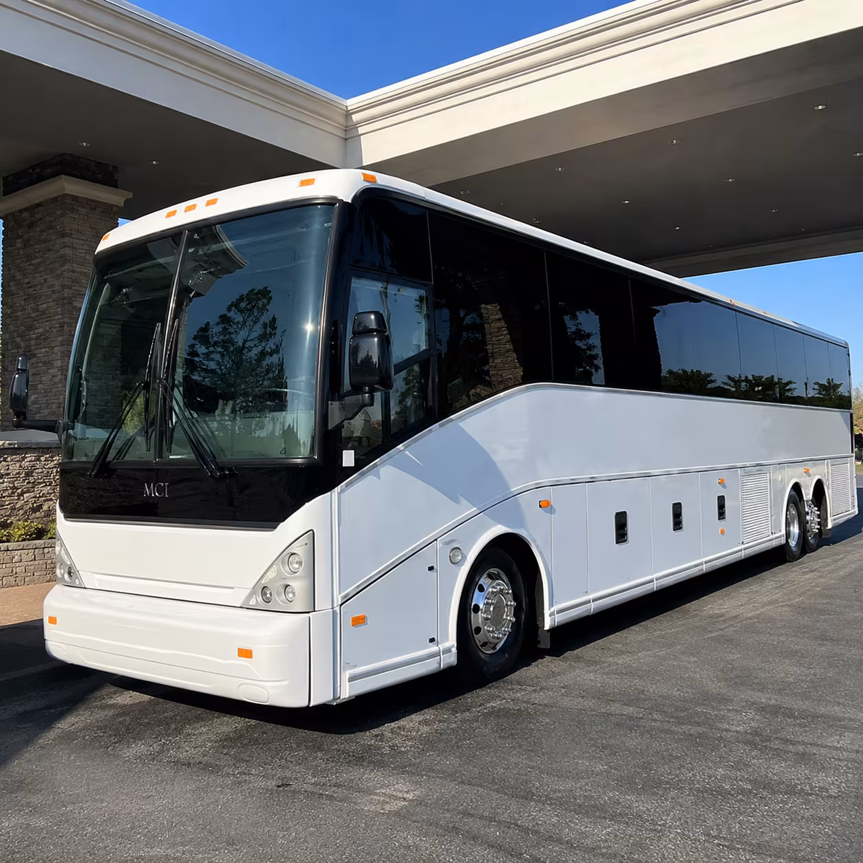 bus rental options for st louis trips