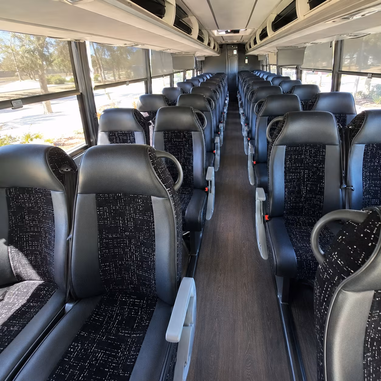 charter buses to chicago kansas city and every major midwest destination