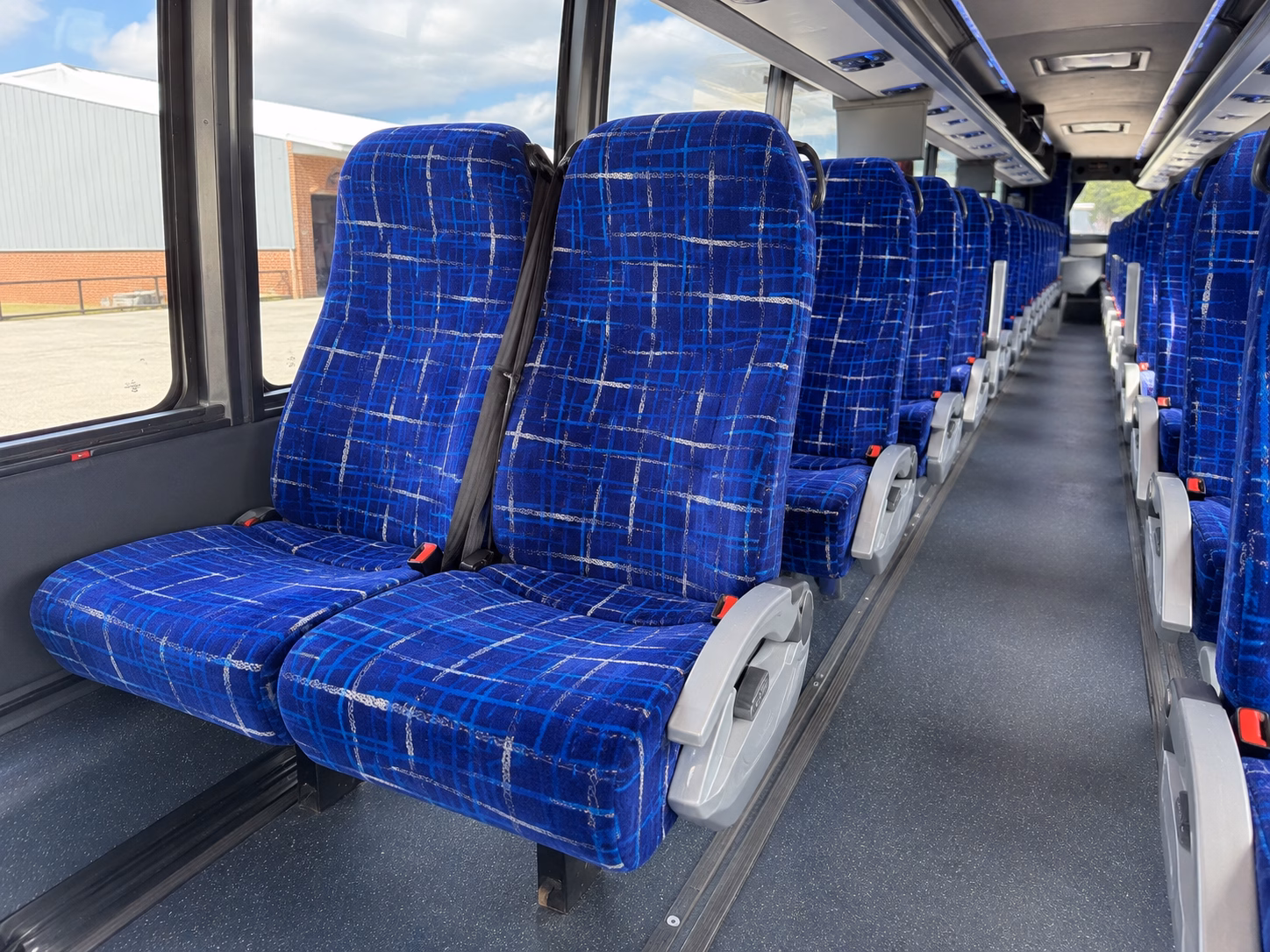 let the bus handle the missouri rhineland wine road